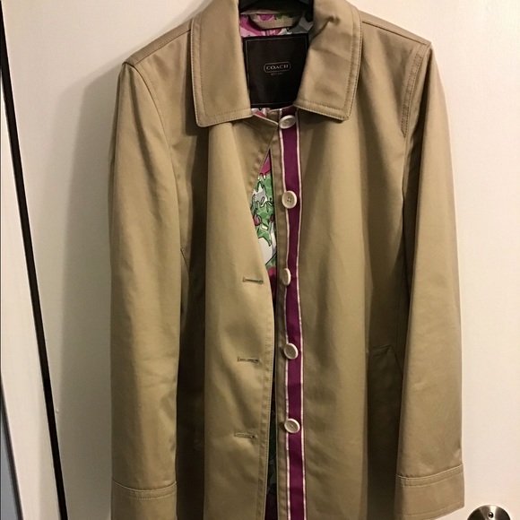 Coach Jacket - Picture 3 of 6